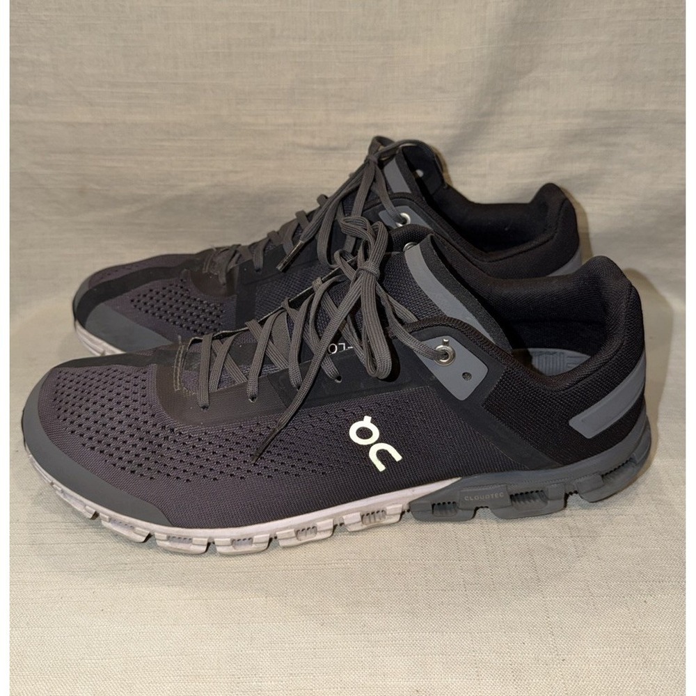 ON Cloudflow Running Shoes Men's 11 Sneakers Shoes Asphalt Gray Black 35.99238